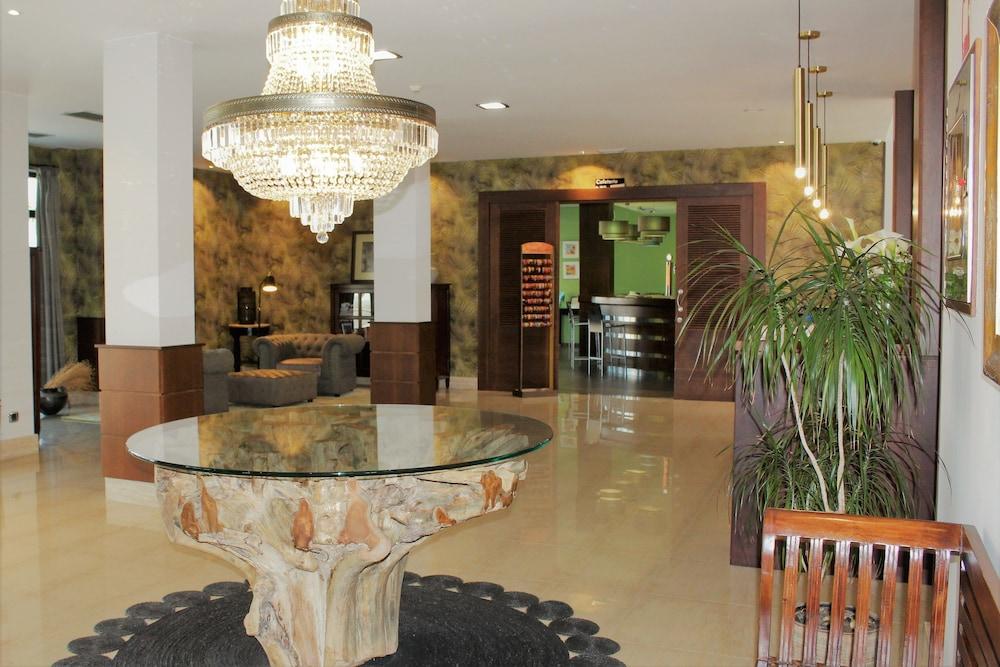 Playa De Hotel 3*